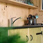 Campingpark De Linie مكان تخييم *