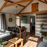 Campingpark De Linie مكان تخييم *