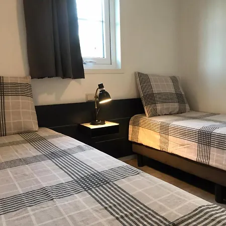 Campingpark De Linie Kamp alanı *