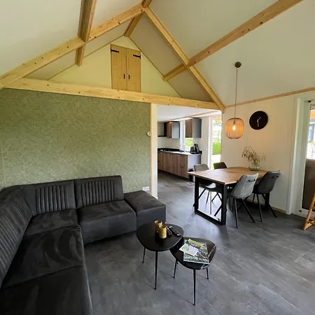 Campingpark De Linie Kamp alanı *