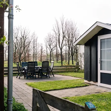 Campingpark De Linie キャンプ場 *